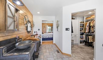 631 W N 10th St, Baxter Springs, KS 66713