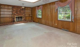 91 Haw Creek Cir, Asheville, NC 28805