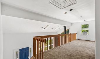 8 Ashley Dr, Lincoln, RI 02865