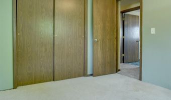907 A Ave, Armstrong, IA 50514
