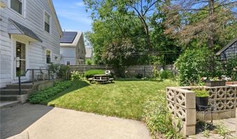 217 Narragansett St, Cranston, RI 02905