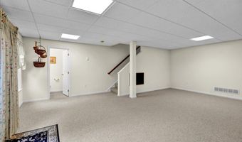 9 COURTNEY REA Cir, Reading, PA 19606