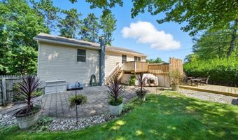 30 Lakeshore Dr, Alloway, NJ 07422