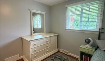 875 Princeton Ave, Amherst, OH 44001