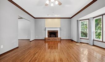 465 Redwood Forest Dr, Ballwin, MO 63021