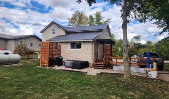 6776 Water St, Berne, IN 46711
