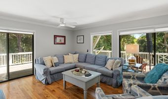 31 Horsemint Trl, Bald Head Island, NC 28461