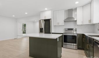 3633 Rosehaven Dr, Charlotte, NC 28205