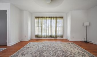 10 N MAIN St, Magnolia, DE 19962