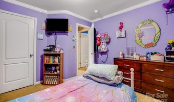 14 Phoenix Cir, Alexander, NC 28701