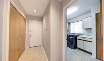 3682 Tanglewood Ct, Ann Arbor, MI 48105