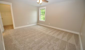 121 SCENIC LAKE Dr, Alabaster, AL 35114