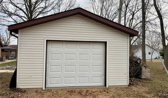 106 Meadowlark Dr, Albers, IL 62215