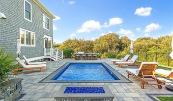 1046 Ocean Rd, Narragansett, RI 02882