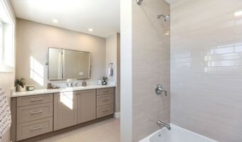 14 Overlook Cir, Auburn, NH 03032