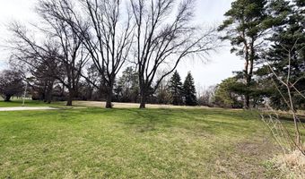 39060 Greenwood Ln, Aberdeen, SD 57401
