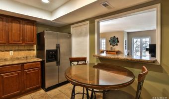 917 Claytonbrook Dr 4, Ballwin, MO 63011