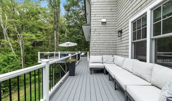 99 Porchuck Rd, Greenwich, CT 06831