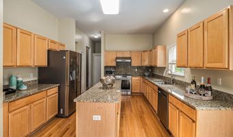 1304 N Bay Dr, Ann Arbor, MI 48103