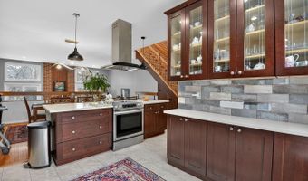 7511 BRADLEY Blvd, Bethesda, MD 20817