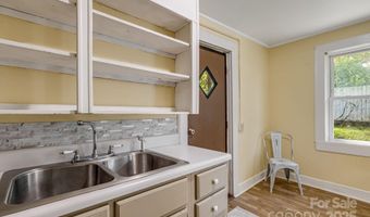 222 Glendale Ave, Asheville, NC 28803