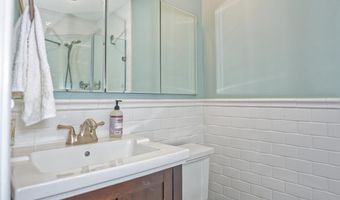 10 Birch Hill Rd, Albany, NY 12211