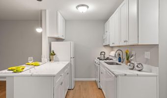 4367 AMERICANA Drive Unit F 104 F 104, Annandale, VA 22003