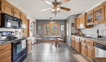 916 E 27th St, Baxter Springs, KS 66713