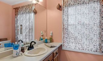 2 Golden View Dr, Bow, NH 03304