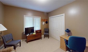 2704 Campus Ln, Albert Lea, MN 56007