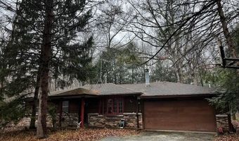 514 E Bellevue Ave, Beverly Shores, IN 46301