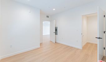 321 Oxford Ave 205, Los Angeles, CA 90020
