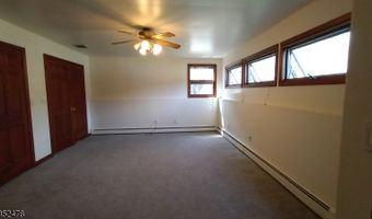 83 Lakeside Dr, Alloway, NJ 07461