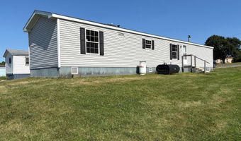 6 Daniel Dr, Belfast, ME 04915