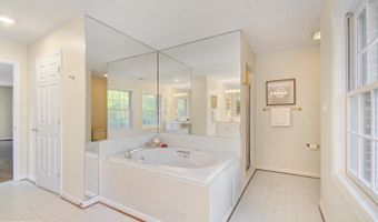 6212 MASSACHUSETTS Ave, Bethesda, MD 20816