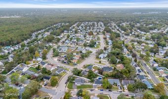 41 Deck St, Barnegat, NJ 08005