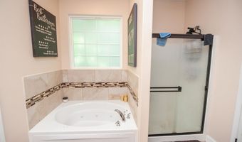516 Abberly Ln, Boiling Springs, SC 29316
