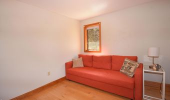 481 McNerney Rd, Becket, MA 01223