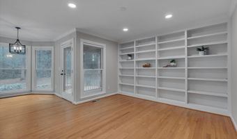 612 Phar Lap Ln, Bahama, NC 27503