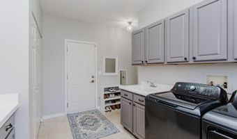 3 BLACKWOLF Ct, Algonquin, IL 60102