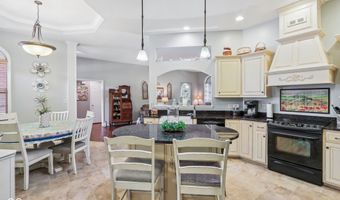 7701 Donegal Dr, Indianapolis, IN 46217