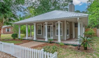 258 Prado St, Apalachicola, FL 32320