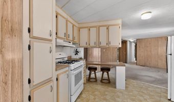 2135 Winchester Dr, Bosque Farms, NM 87068