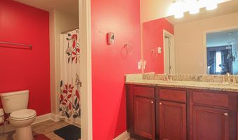 5282 Overland Dr, Biloxi, MS 39532