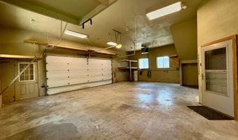 1907 S Shore Dr, Albert Lea, MN 56007
