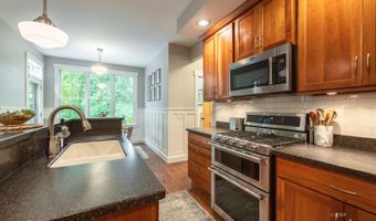 4 Maple Grove Way, Athens, OH 45701