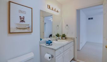 588 Green Rd, Ann Arbor, MI 48105