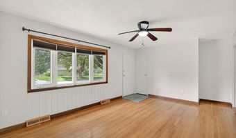 123 16th St, Ames, IA 50010