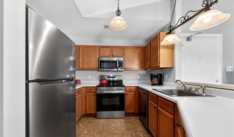 1327 Holgate Dr C, Ballwin, MO 63021