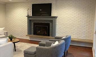 627 S Patton Ave, Arlington Heights, IL 60005